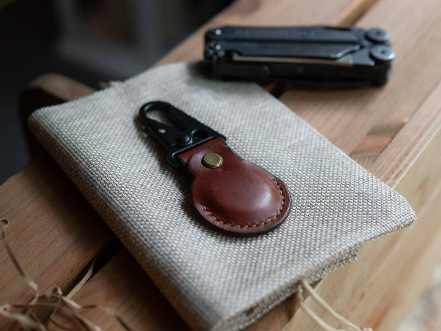 Apple AirTag Leather Keyring Clip
